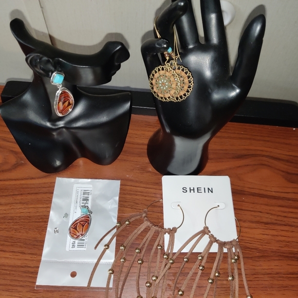NWT-UPC 3 Pairs of Bohemian/Western Earrings - Picture 6 of 6